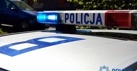 Wypadek pod szkołą w Unikowie. 32-latka zginęła na oczach dzieci