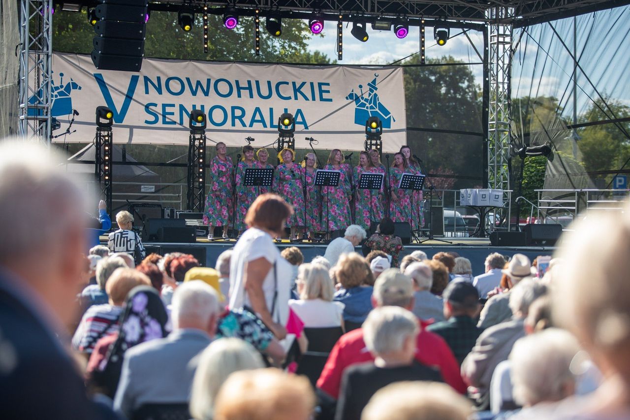 Kraków: V Nowohuckie Senioralia. Zaczęło się od poloneza