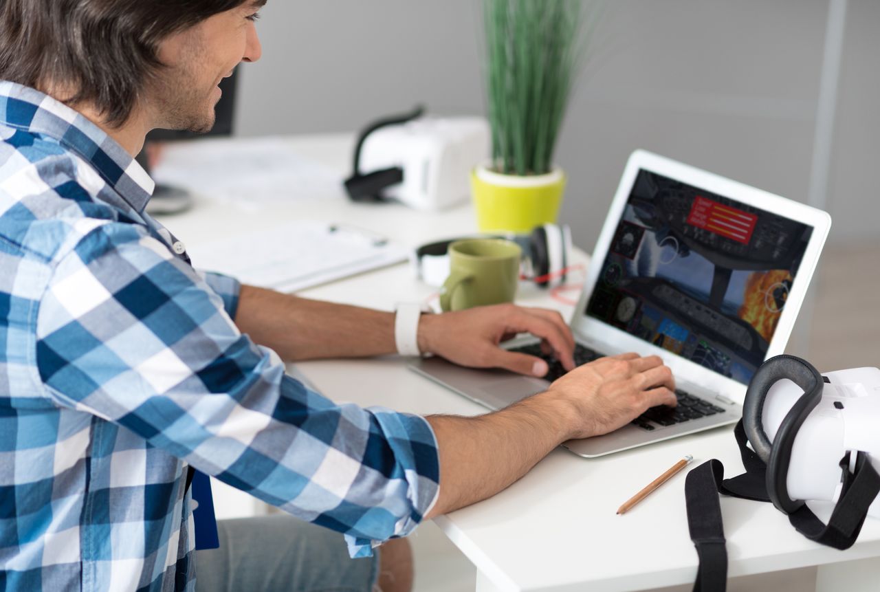 Te laptopy nie mają sobie równych w pracy. Za co kochają je miliony ludzi na całym świecie?