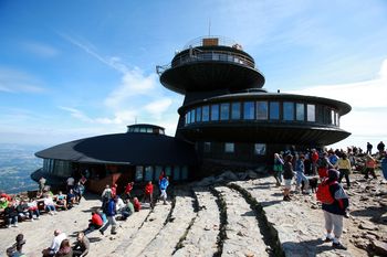 Karkonosze: Jak wejść na Śnieżkę z Karpacza?