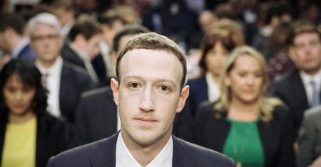 Facebook: bunt pracowników. Sądzą, że Zuckerberg przyczynia się do wzniecania przemocy