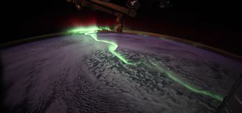 Zjawiskowa zorza polarna podczas misji εpsilon. Wyjątkowe nagranie
