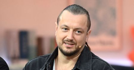 Baron pokazał babcię. To znana aktorka