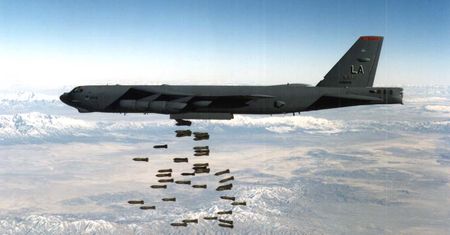 Bombowce USA zrzuciły ładunek na Finlandię podczas ćwiczeń. "Historyczne wydarzenie"