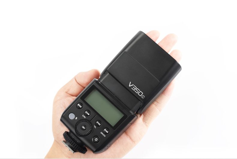 Godox V350 - mała, wydajna lampa błyskowa z dedykowanym akumulatorem 2