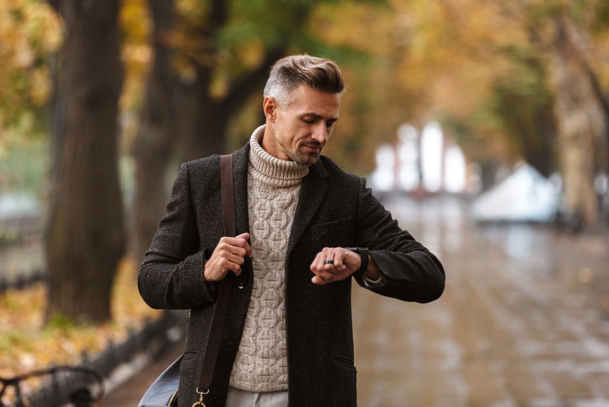 Elegancki płaszcz na jesień i zimę jest niezbędny, nawet jeśli częściej sięgasz po kurtkę
