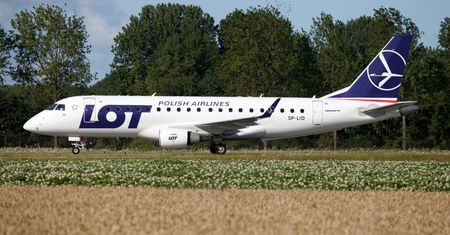LOT chce pozyskać ponad 80 samolotów. W grze tylko dwaj z trzech graczy