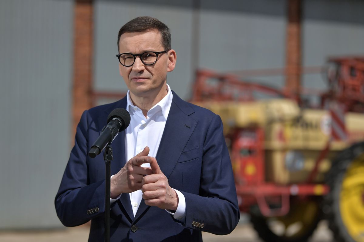 - Zrobiliśmy wszystko, żeby koncerny paliwowe miały jak najniższą marżę - powiedział premier Mateusz Morawiecki w odpowiedzi na pytanie o zahamowanie rosnących cen paliw 