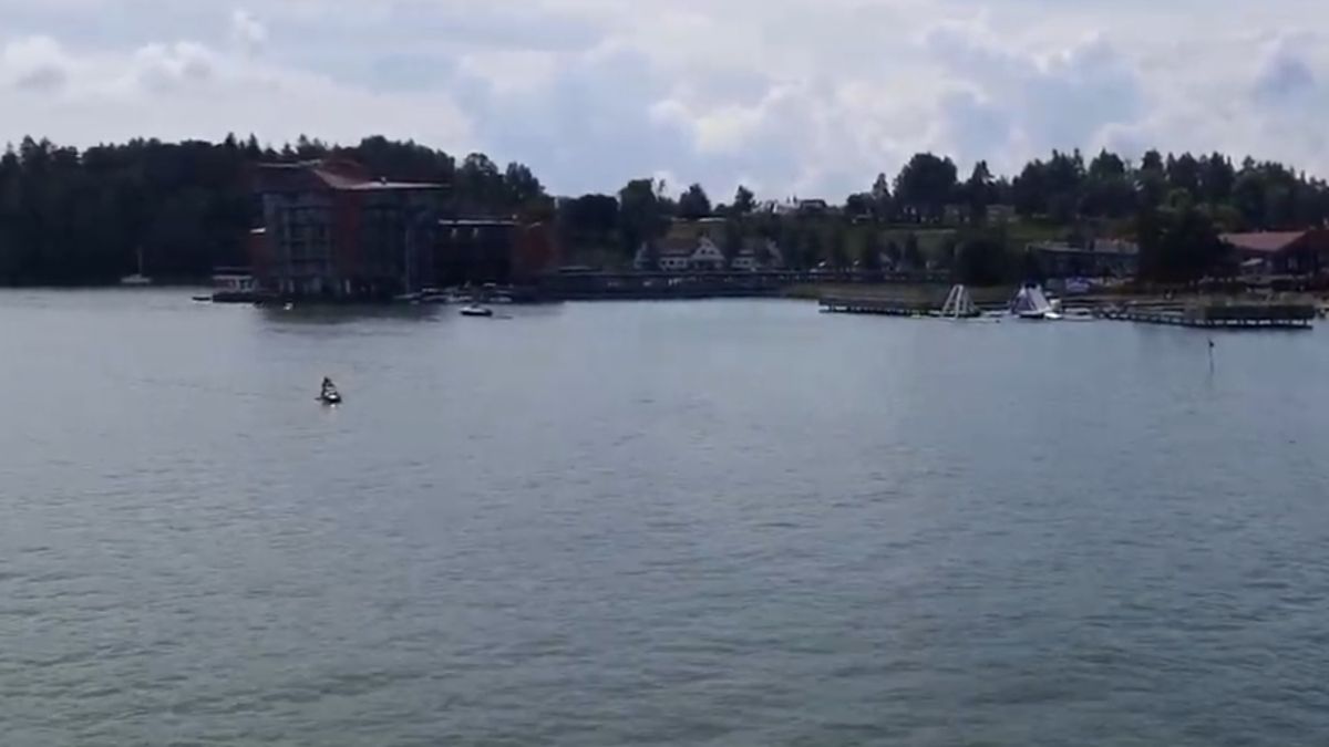 Granat w jeziorze w Mikołajkach. Będzie ewakuacja mieszkańców