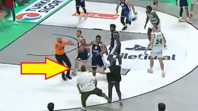 Twitter / Twitter Gigantes Basketball / Awantura w Turcji