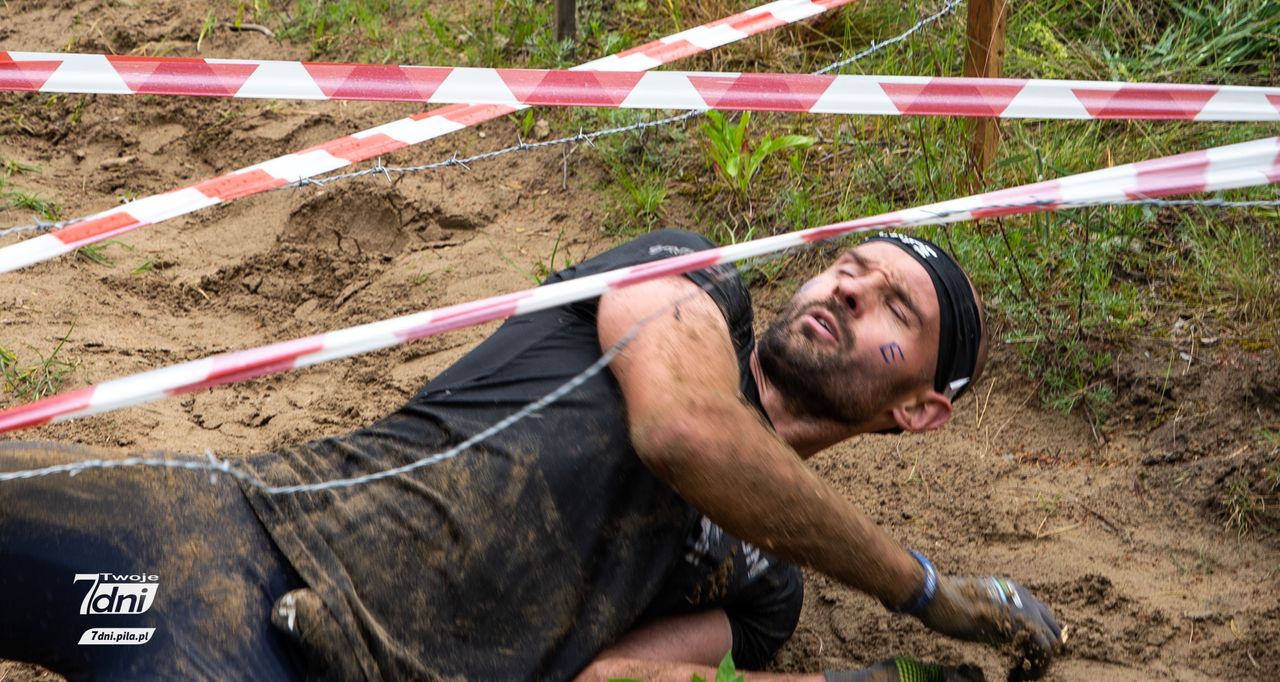 Ekstremalny bieg Miki Run na poligonie w Pile
