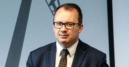 Szczepionka na COVID. RPO krytycznie o akcji szczepień. "Ludzie mają wątpliwości"