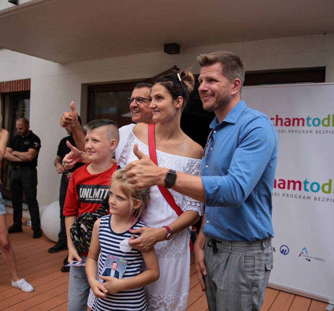 Filip Chajzer i Zygmunt Chajzer wspierają akcję Kocham to dbam