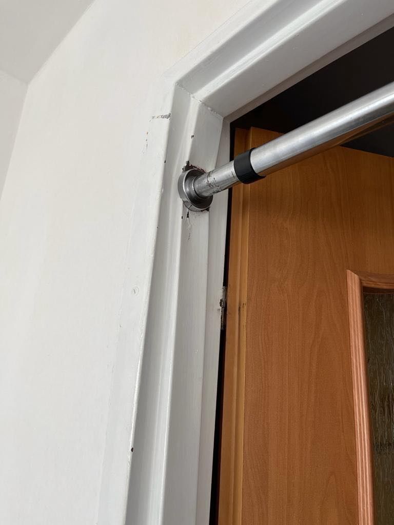 Zniszczenia po najemcy. Zdjęcie przesłane przez Karolinę