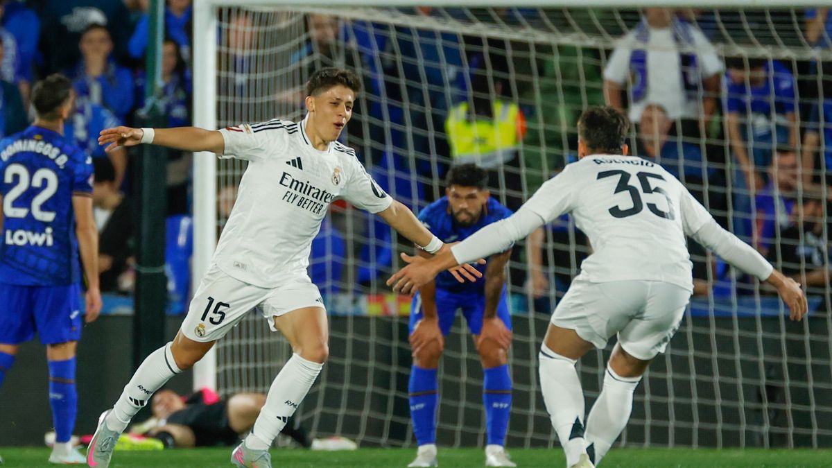 PAP/EPA / JUANJO MARTIN / Na zdjęciu: Real Madryt zgarnął trzy punkty w meczu z Getafe