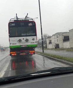 Lubelskie trolejbusy jadą do Ukrainy. Widok ten zaniepokoił mieszkańców miasta