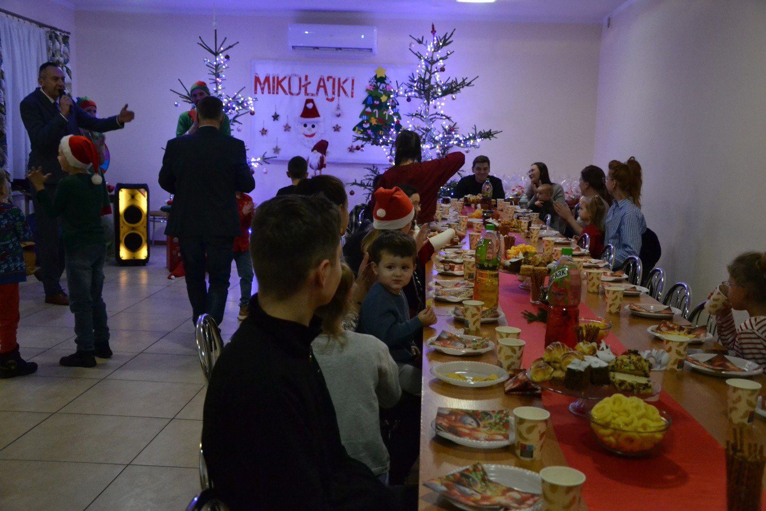 Impreza mikołajkowa w Piątkach w gm. Lipno.