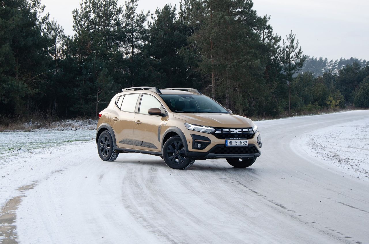 Test: Dacia Sandero 1.0 CVT – czy warto z automatem?