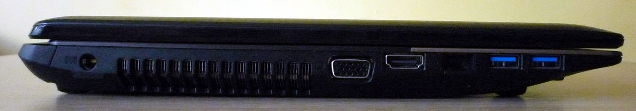 Asus K55 - ścianka lewa (zasilanie, VGA, HDMI, LAN, 2 x USB 3.0)