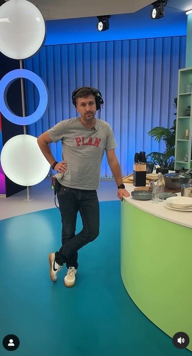 Maciej Rock pokazał studio Halo, tu Polsat w zabawny sposób