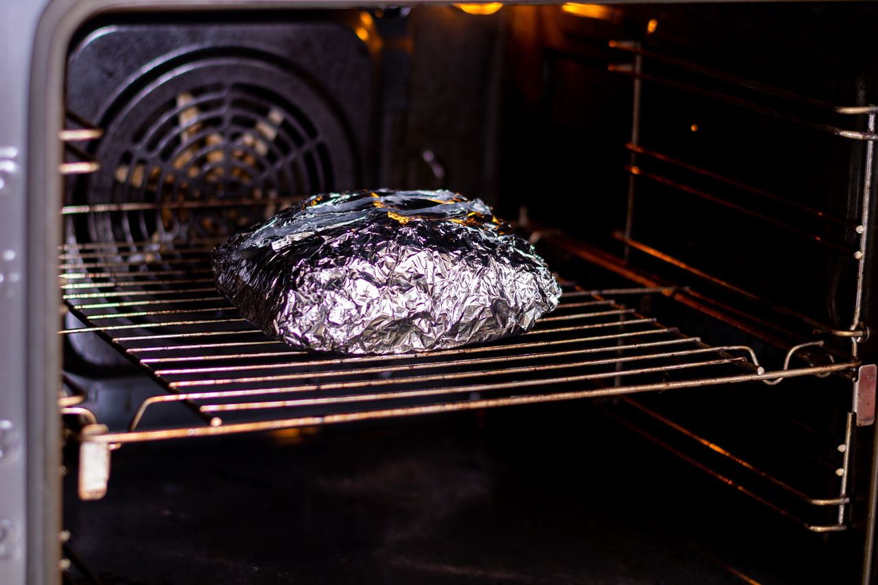 Is baking in aluminum foil safe for health?
