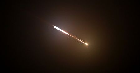 Pierwsza taka sytuacja. Iran wystrzelił rakiety w kierunku Libanu