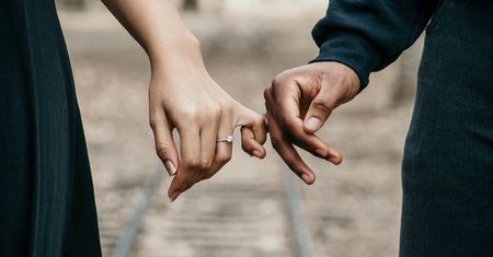 Tinder jest nudny. Nadchodzi nowa gra randkowa tych samych autorów