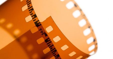Zobacz skomplikowany proces powstawania kliszy fotograficznej [wideo]