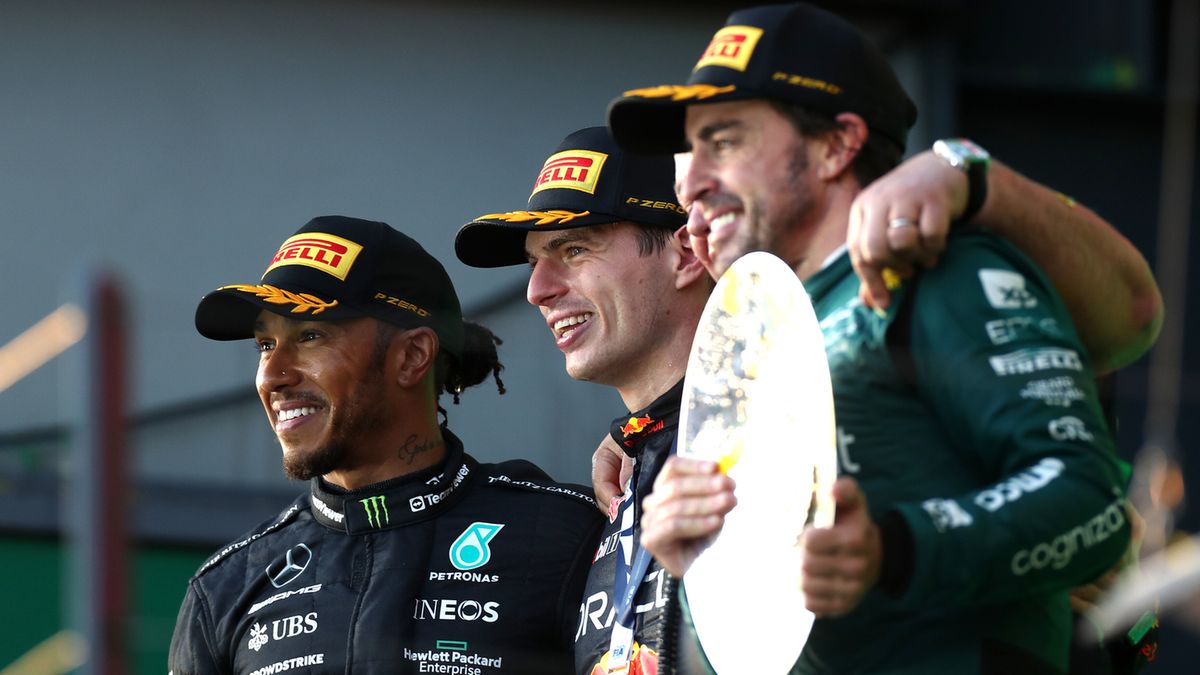 od lewej Lewis Hamilton, Max Verstappen i Fernando Alonso