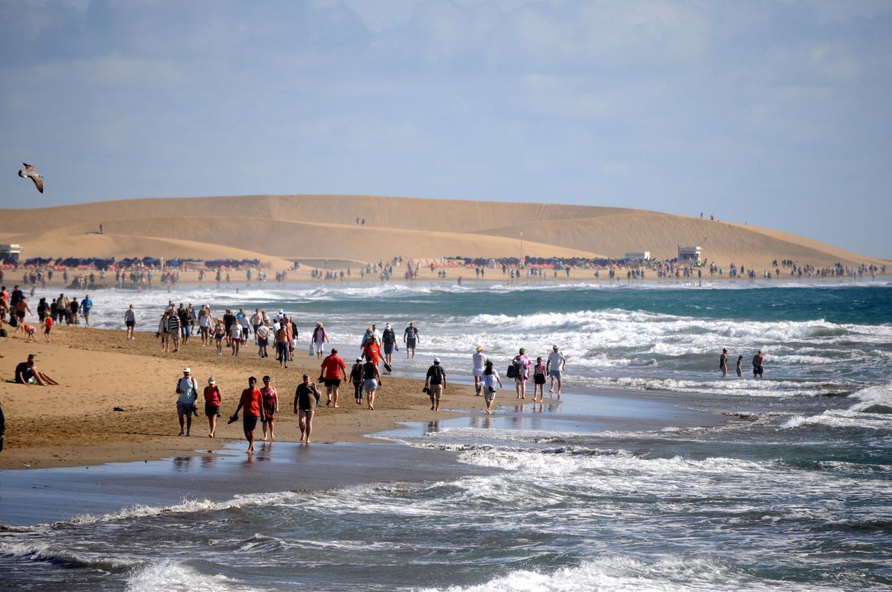 Święta pod palmami i narty w ferie? Ceny wycieczek w górę przez słabego złotego i drogie paliwo