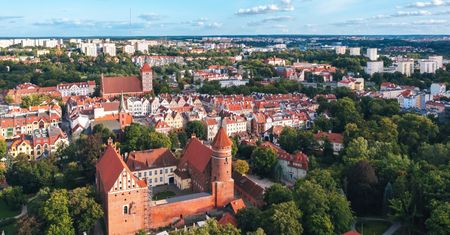 Pogoda w Olsztynie. Prognoza na piątek 13 lutego. Niskie ciśnienie, marznąca mżawka i nocny śnieg!