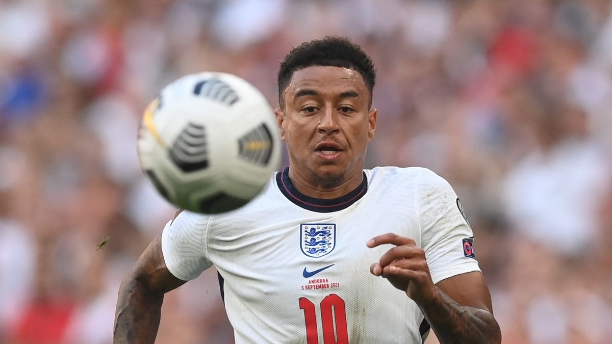 Zdjęcie okładkowe artykułu: PAP/EPA / NEIL HALL / Na zdjęciu: Jesse Lingard