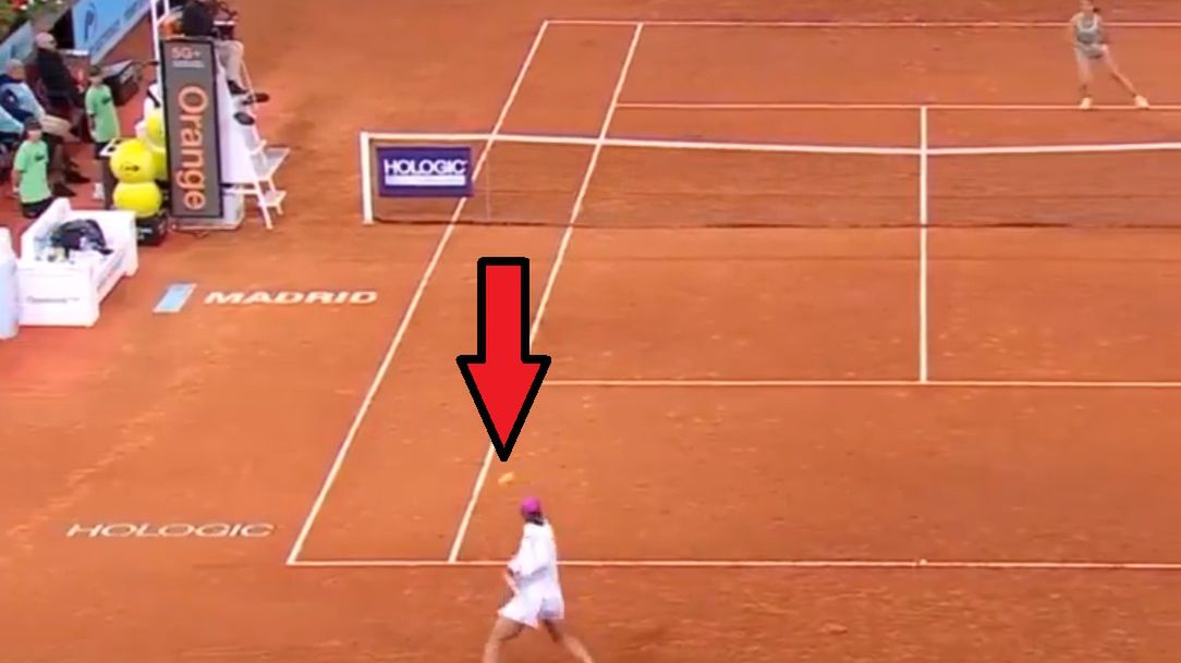 Twitter / WTA / Na zdjęciu: uderzenie Igi Świątek