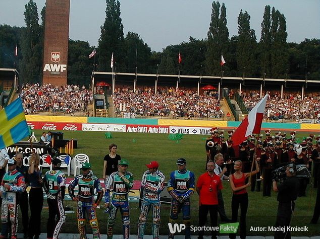 Reprezentacja Polski przed historycznym finałem DPŚ we Wrocławiu w 2001 roku