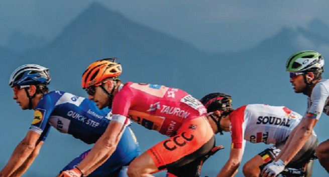 Wydanie "Business&More" mBanku w całości o sporcie, redaktorem naczelnym Michał Pol