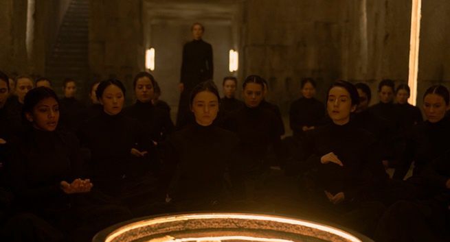 „Diuna: Proroctwo” oddaje hołd czy odcina kupony od sukcesu filmów? Rozmawiamy z twórcami serialu