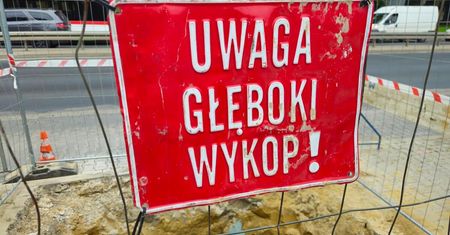 Rozkopią ważny fragment ulicy! Na blisko dwa miesiące zniknie chodnik, ścieżka rowerowa i przystanek