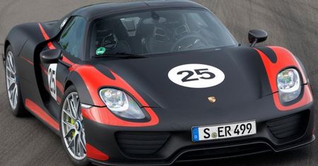 Tajemniczy pożar - spłonął prototyp Porsche?