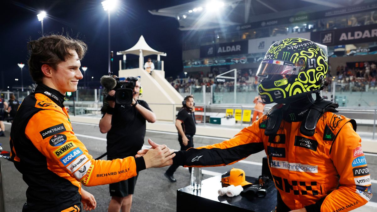 Materiały prasowe / McLaren / Na zdjęciu: Oscar Piastri (z lewej) i Lando Norris