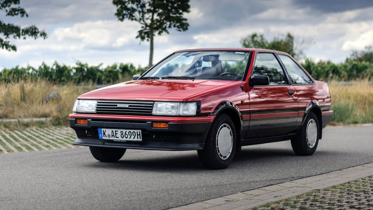 MAT. PRASOWE / TOYOTA