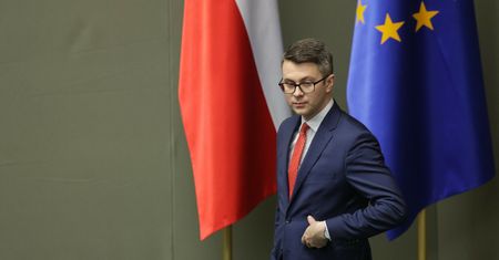 Polityk PiS o "kompetencjach" Tuska. Komplement?