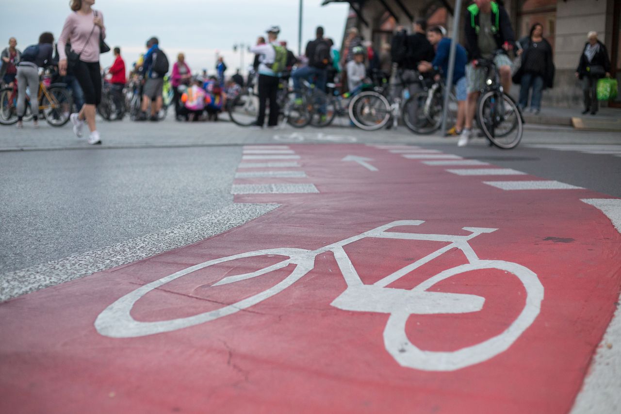 Nowe prawo wprowadzi dziwną zasadę na ścieżkach rowerowych