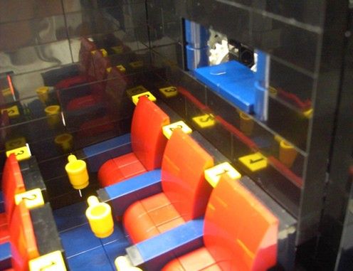 Seans filmowy wśród klocków Lego 2