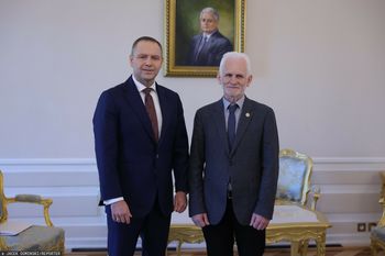 Karol Nawrocki spotkał się z Alesiem Bialackim