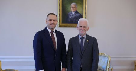 Karol Nawrocki spotkał się z Alesiem Bialackim