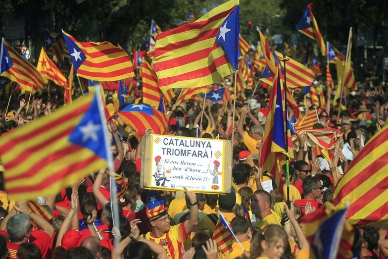 Niepodległość Katalonii. Rząd regionu zawiesza kampanię referendalną