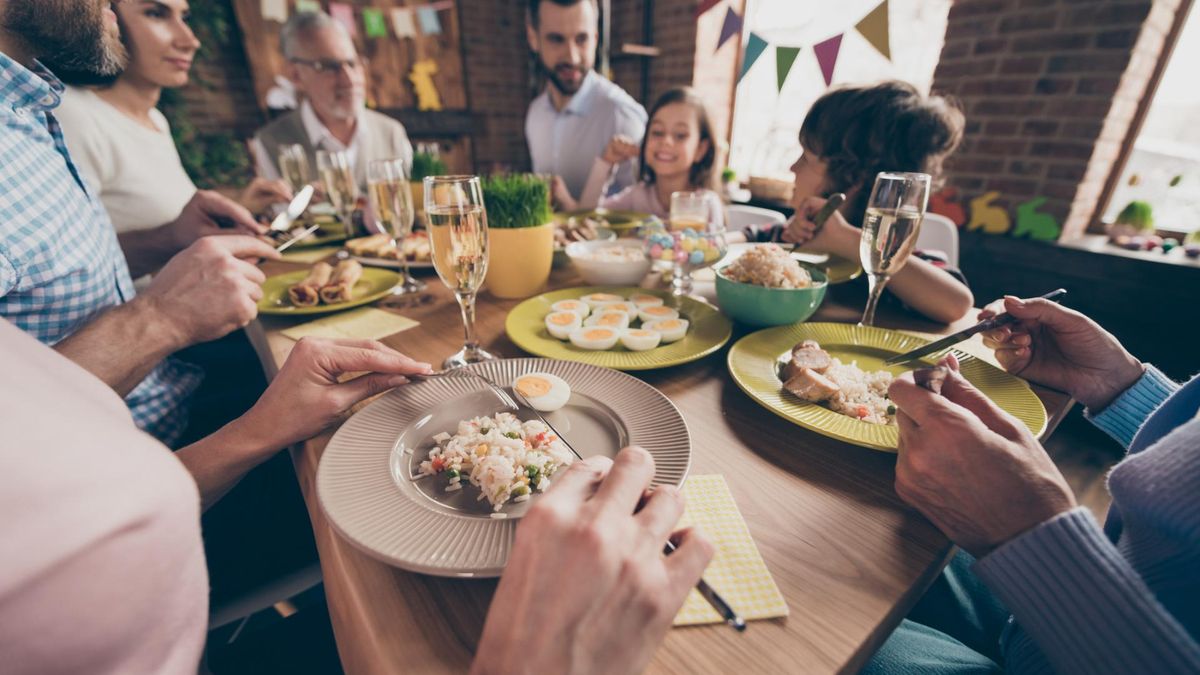 Nie daj się świątecznemu przejedzeniu. O czym musisz pamiętać i jak właściwie postępować?