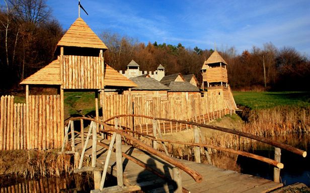 Niesamowita Wioska Fantasy koło Przemyśla. Jak zbudować takie cudo? [zdjęcia]