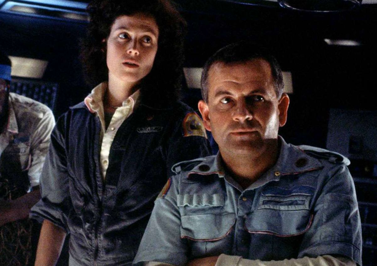 Ian Holm i Sigourney Weaver w "Obcy 8. pasażer Nostromo"