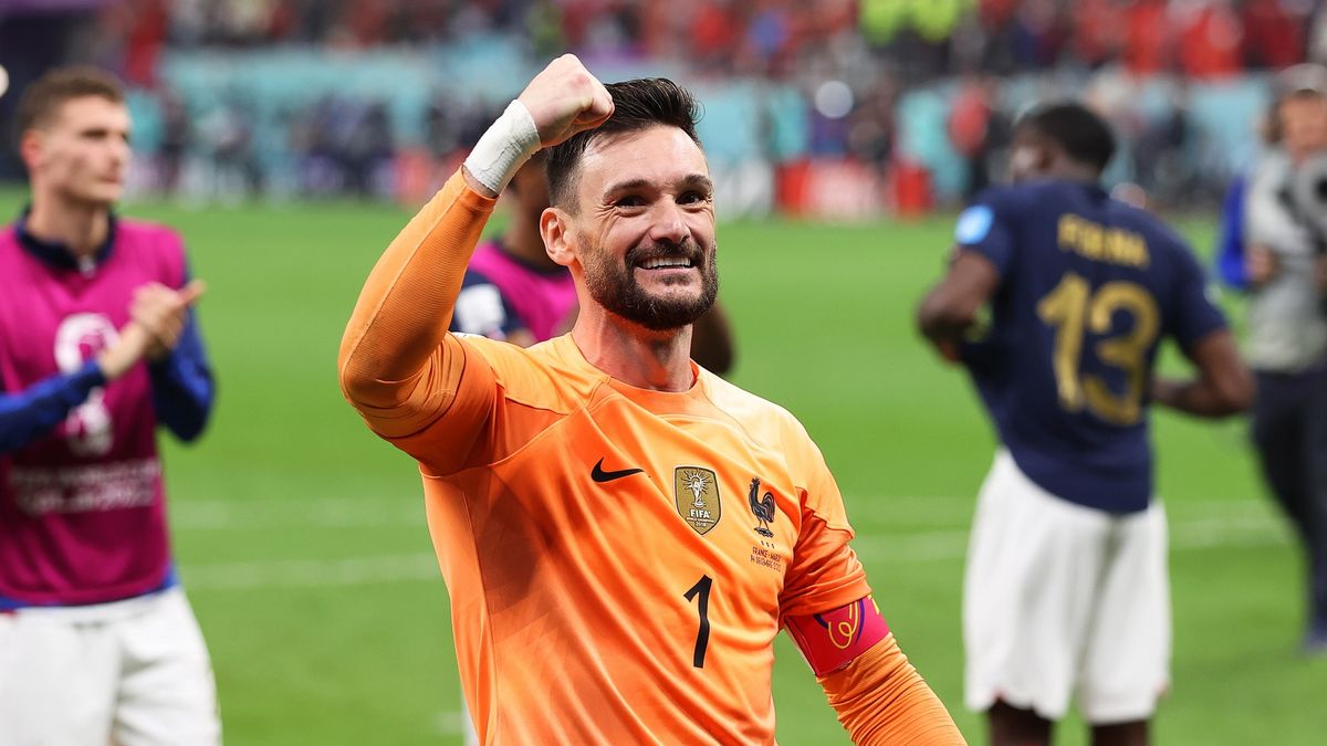 PAP/EPA / Tolga Bozoglu / Na zdjęciu: Hugo Lloris